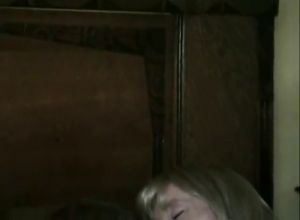 Муж снимает жену с молодой любовницей